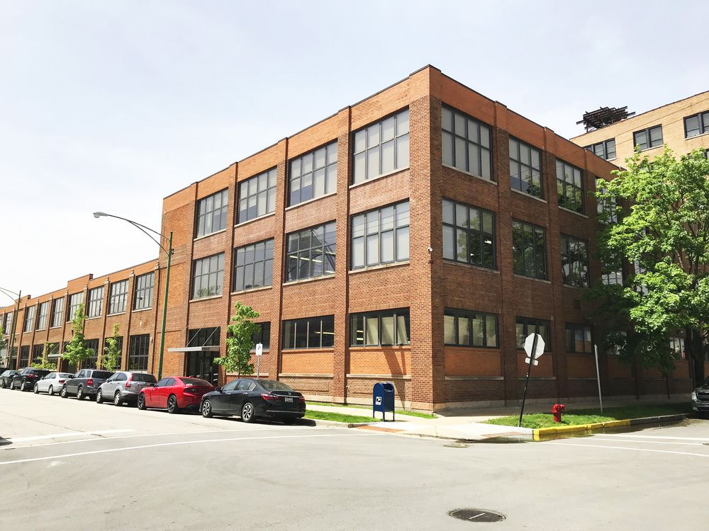 1550 W Carroll Ave, Chicago, IL 60607